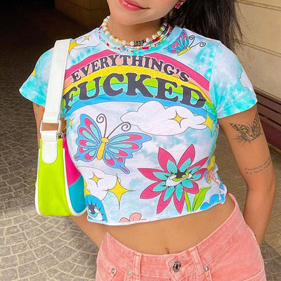 T-shirt décolleté élégant avec un collier élancé et une chemise à manches courtes.
