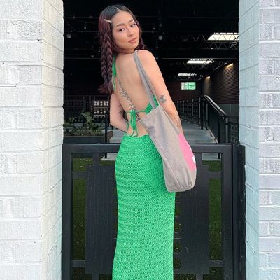 Couleur solide Robe tricotée mince élégante mince sexy respirante sans dos Robe en dentelle