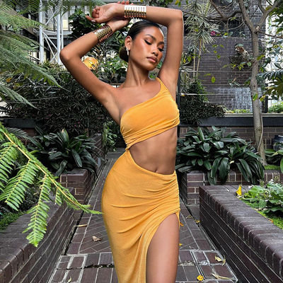 Sexy Style Côté creusé Robe sans bretelles Une épaule sans dos Robe