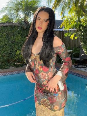 Paquet de tailles multiples Robe de hanche élégante Temperament minceur Impression Robe sexy enveloppée en hanche