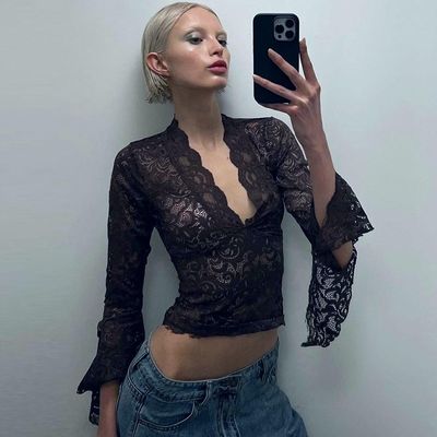 Nouveau sexy V profond, mince, tout à fait ajusté, courte taille, dentelle sur mesure, manche longue, haut de dentelle, style Spice Girl.