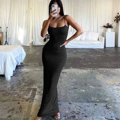Une nouvelle mode sexy sans dos couleur solide mince habillage à la corde